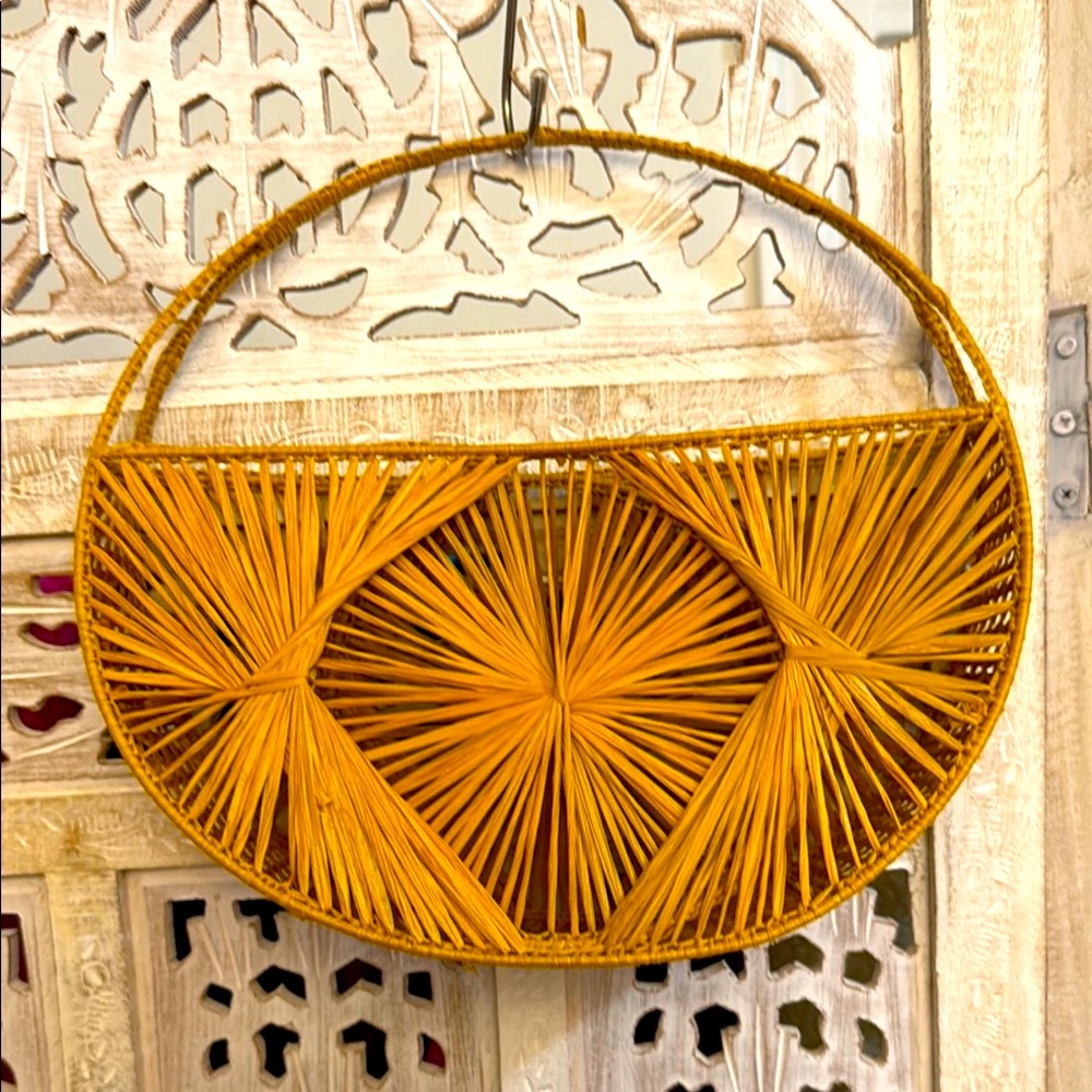 Vintage Artisan Yellow Woven Bag - Picture 3 of 4